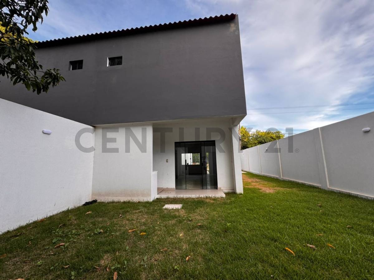 CASAS EN VENTA EN COTOCA B/Paraiso (3 cuadras del 1er anillo) – CASAS EN VENTA EN COTOCA B/Paraiso (3 cuadras del 1er anillo) calle pavimentada y con alca, Este, Santa Cruz